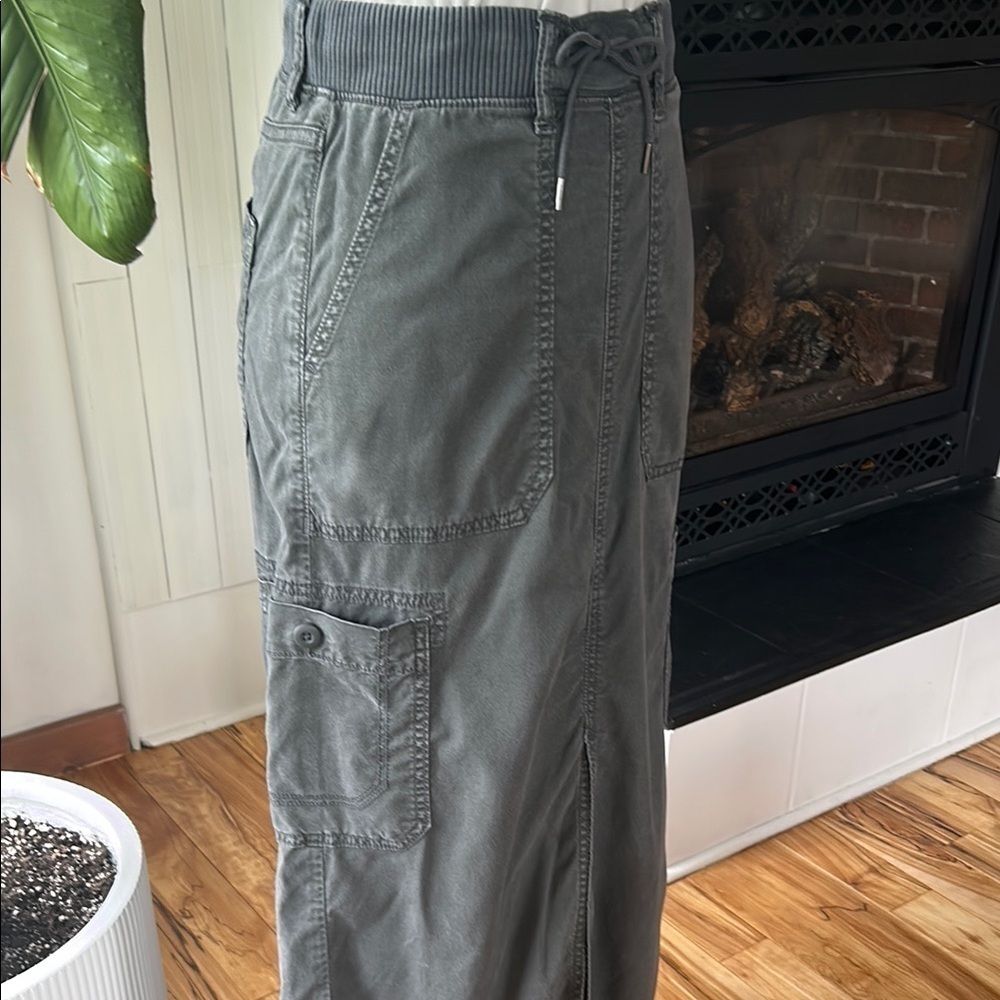 American Eagle Outfitters Gray Maxi Cargo Skirt - Picture 8 of 12